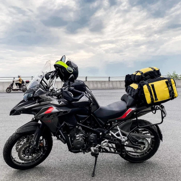 CarryQuest® - Motorfiets Achter Tas 30L Waterdicht Multifunctioneel Zadel Zijbagage Tas Fietsrugzak Universeel 30L - Geel